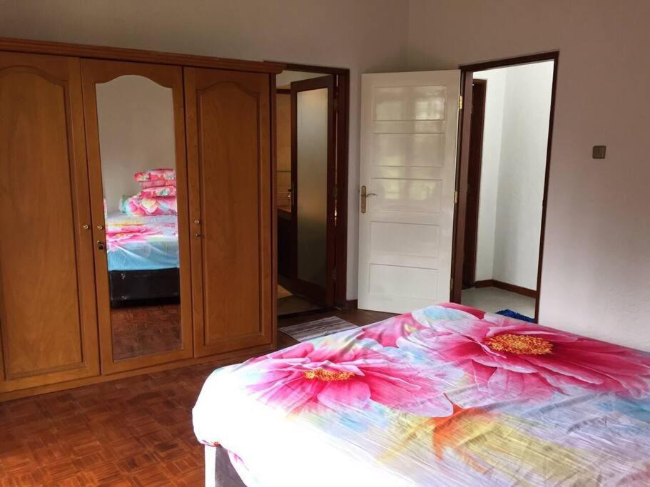Villa Batu Luxurious Privacy 3Br Villa@ Klub Bunga מראה חיצוני תמונה